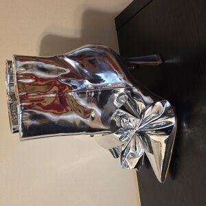 Sam Edelman Shiny Silver Decorative Boots W/ A Bow Womens Size 10M